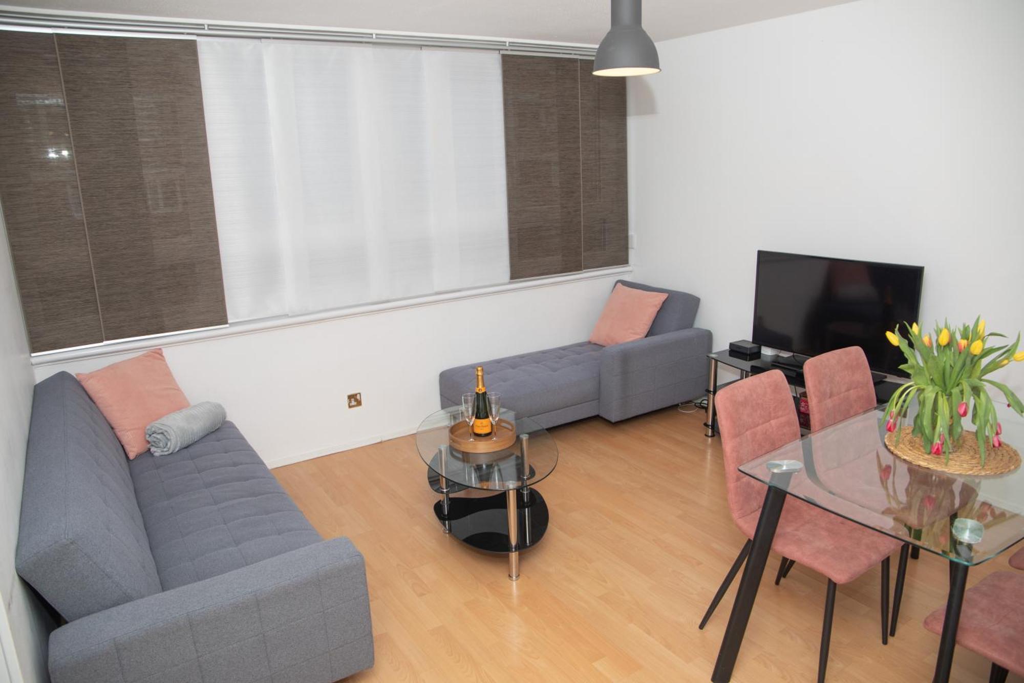 Bright And Spacious One Bedroom Apparment, Free Parking Londres Extérieur photo