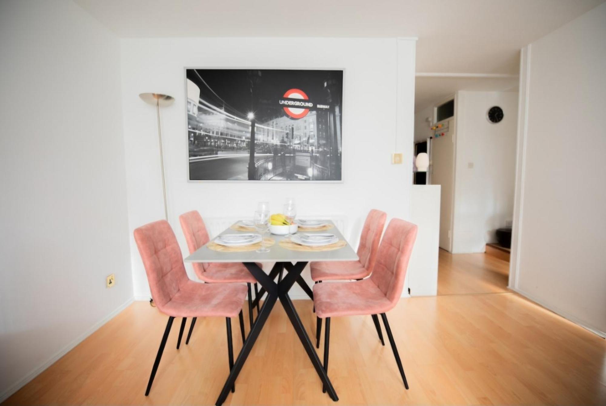 Bright And Spacious One Bedroom Apparment, Free Parking Londres Extérieur photo